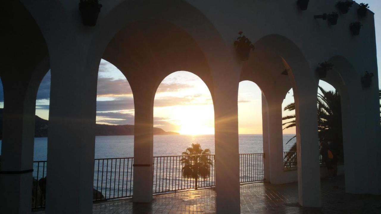 Acapulco Playa Beautiful Seaview Apartamento Nerja Exterior foto