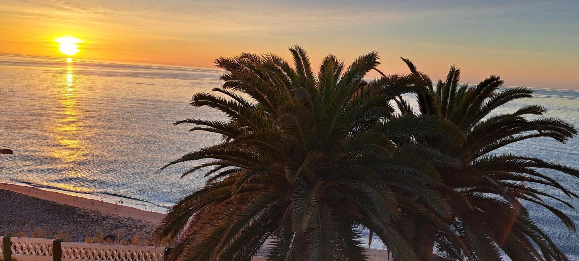 Acapulco Playa Beautiful Seaview Apartamento Nerja Exterior foto