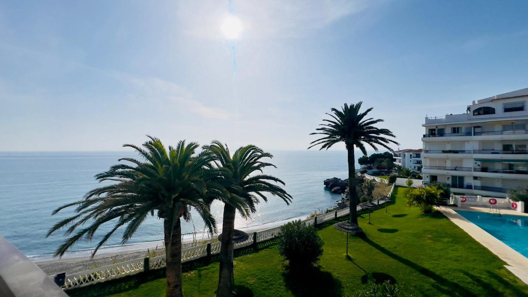 Acapulco Playa Beautiful Seaview Apartamento Nerja Exterior foto